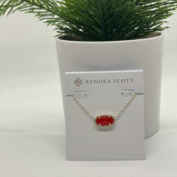 NWT Elisa Gold Pendant Necklace in Red Illusion - Picture 5 of 7